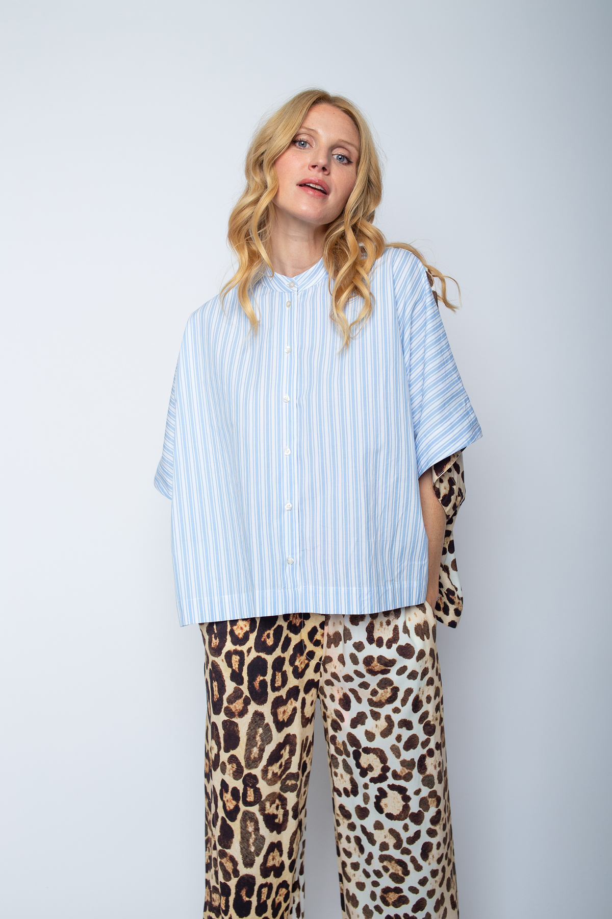 BLOUSE BLEUWHITE 8593-156204 VAN EMILY VN DEN BERGH